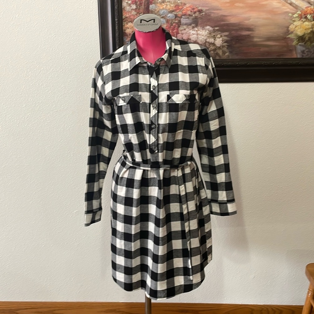 Eddie Bauer Black White Plaid Flannel Long Sleeve Dress Sz 10 Belt Chest Pockets